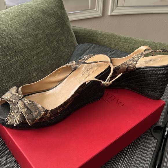 Vintage Valentino shoes - Picture 2 of 5